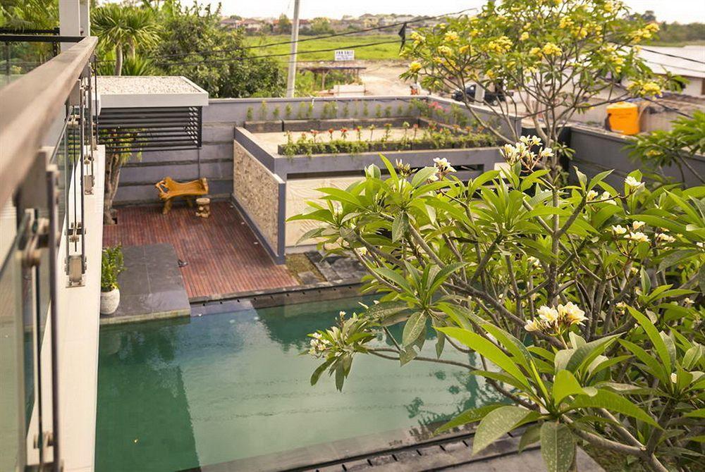 Villa Cascade Seminyak  Ngoại thất bức ảnh