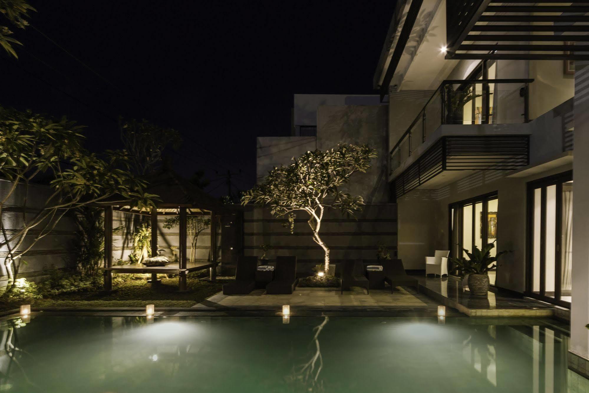 Villa Cascade Seminyak  Ngoại thất bức ảnh