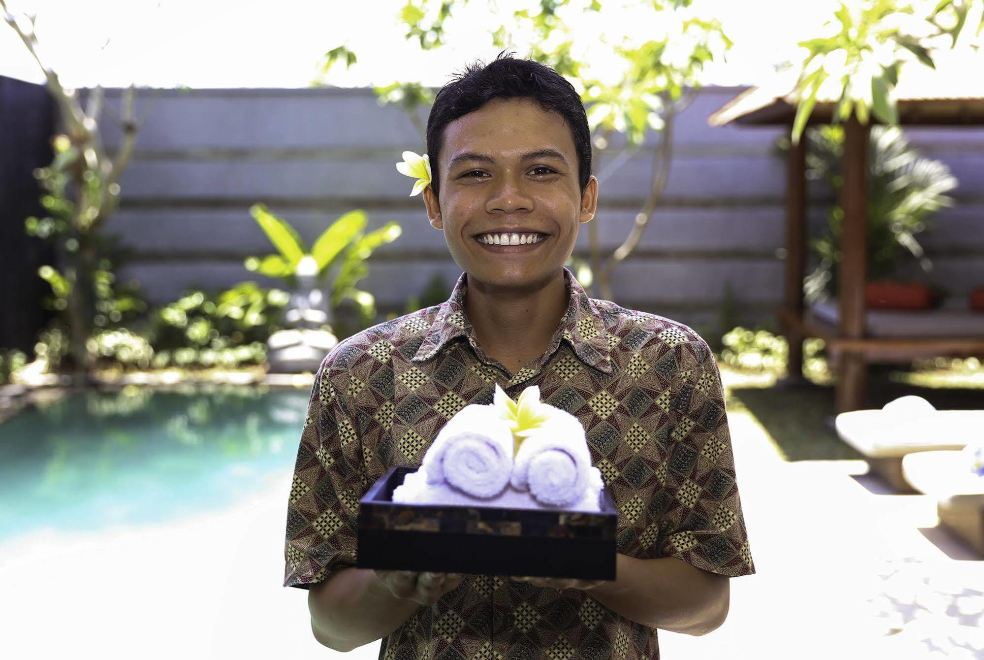Villa Cascade Seminyak  Ngoại thất bức ảnh