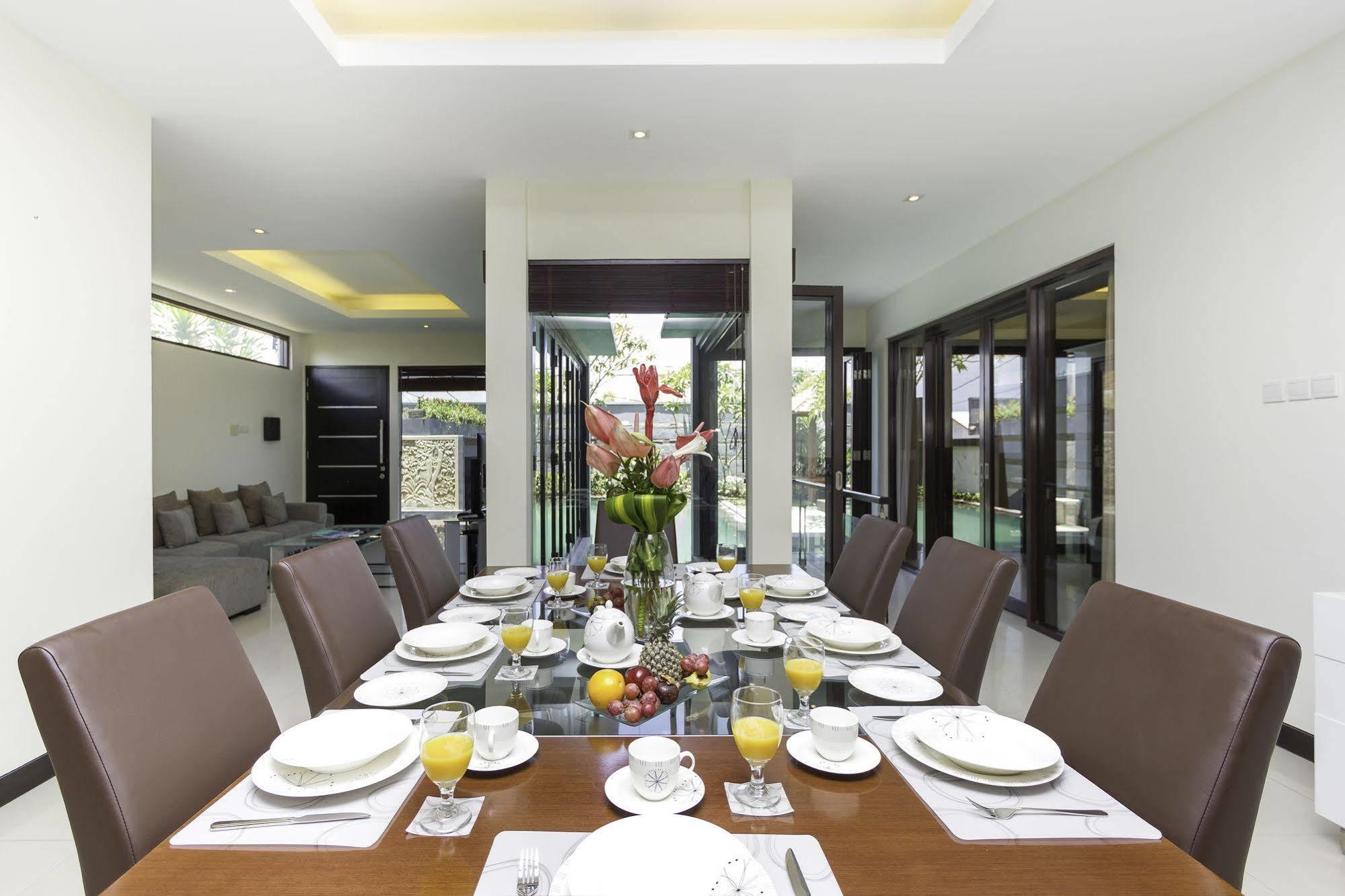 Villa Cascade Seminyak  Ngoại thất bức ảnh