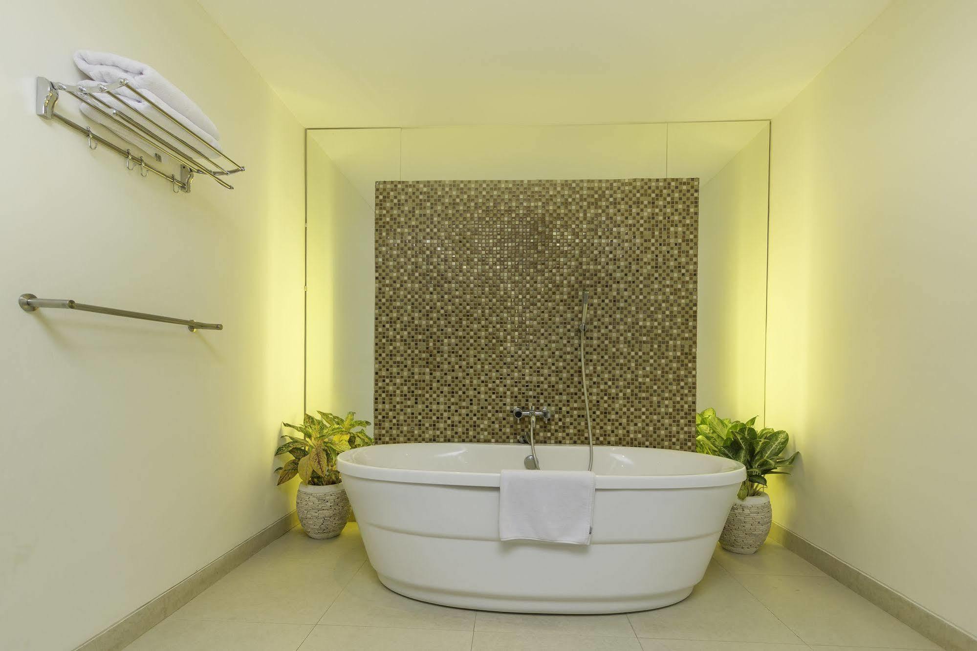 Villa Cascade Seminyak  Ngoại thất bức ảnh